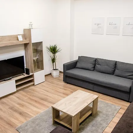 4seasons شقة Sajmiste